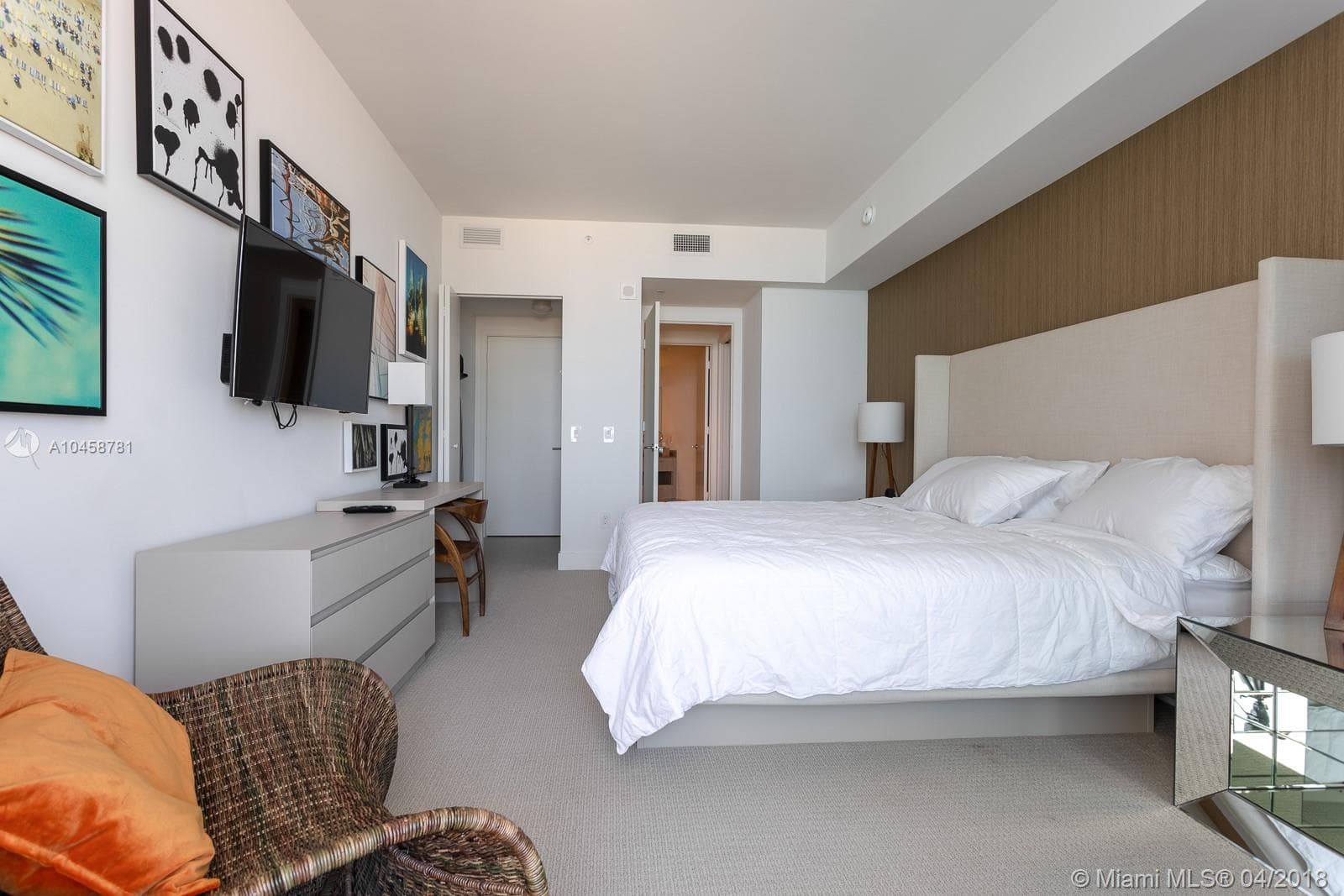 Hyde Beach House · #1810 in Hollywood - Photo 24
