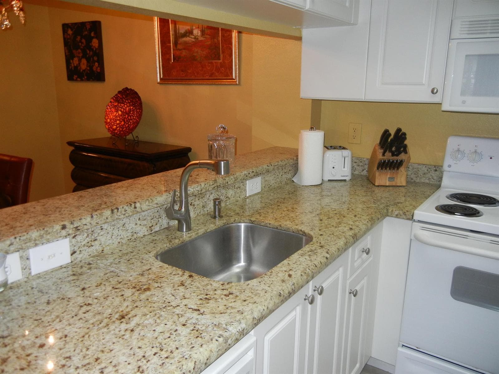 2803 Sarento Place · #204 in Palm Beach Gardens - Photo 6