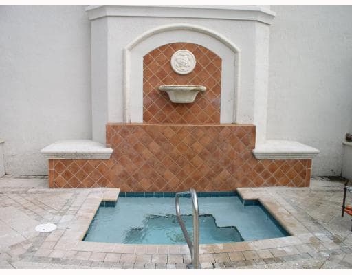 2803 Sarento Place · #204 in Palm Beach Gardens - Photo 19