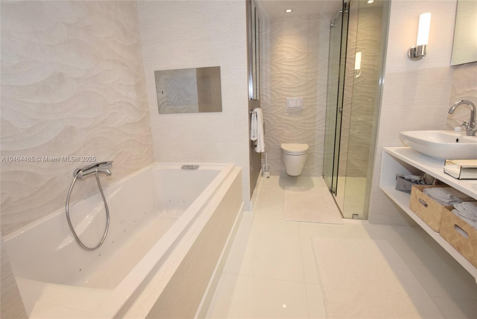 Roney Palace · #815/814 in Miami Beach - Photo 20