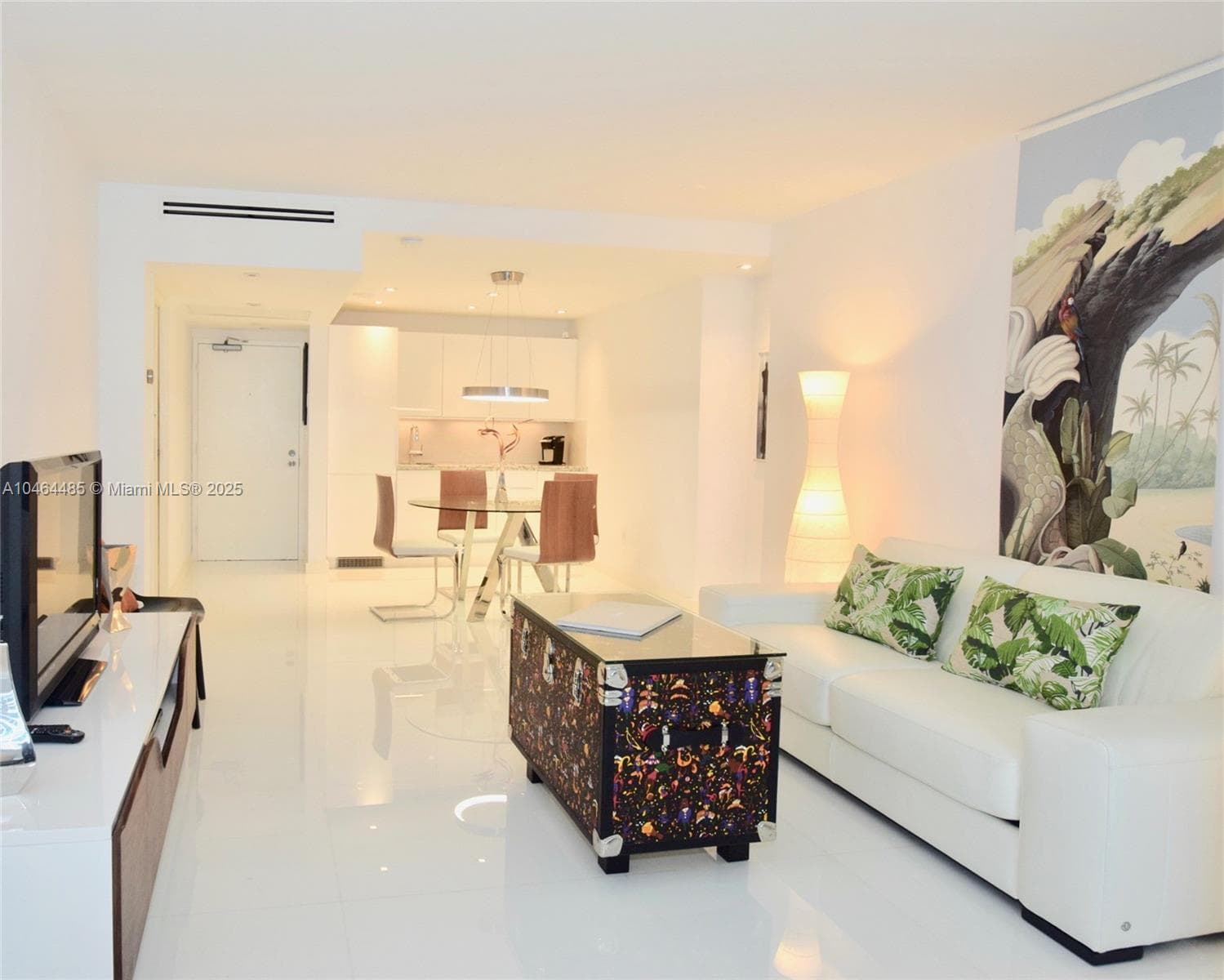 Roney Palace · #815/814 in Miami Beach - Photo 14