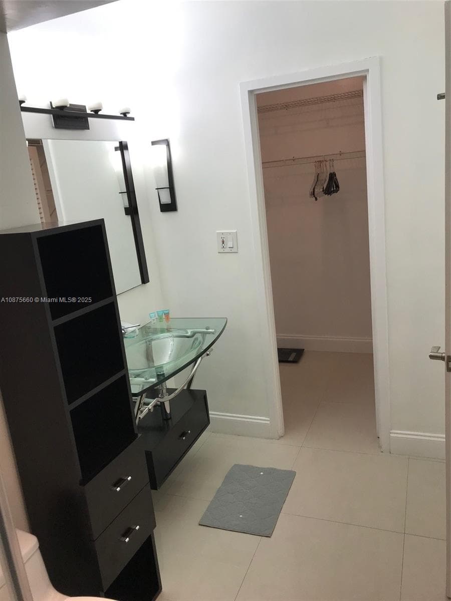 The Decoplage · #1226 in Miami Beach - Photo 18