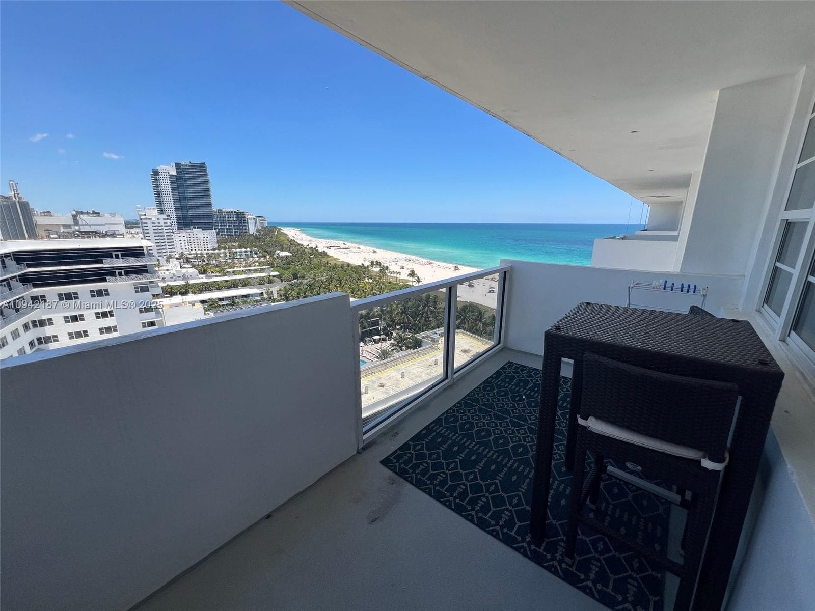The Decoplage · #1637 in Miami Beach - Photo 2