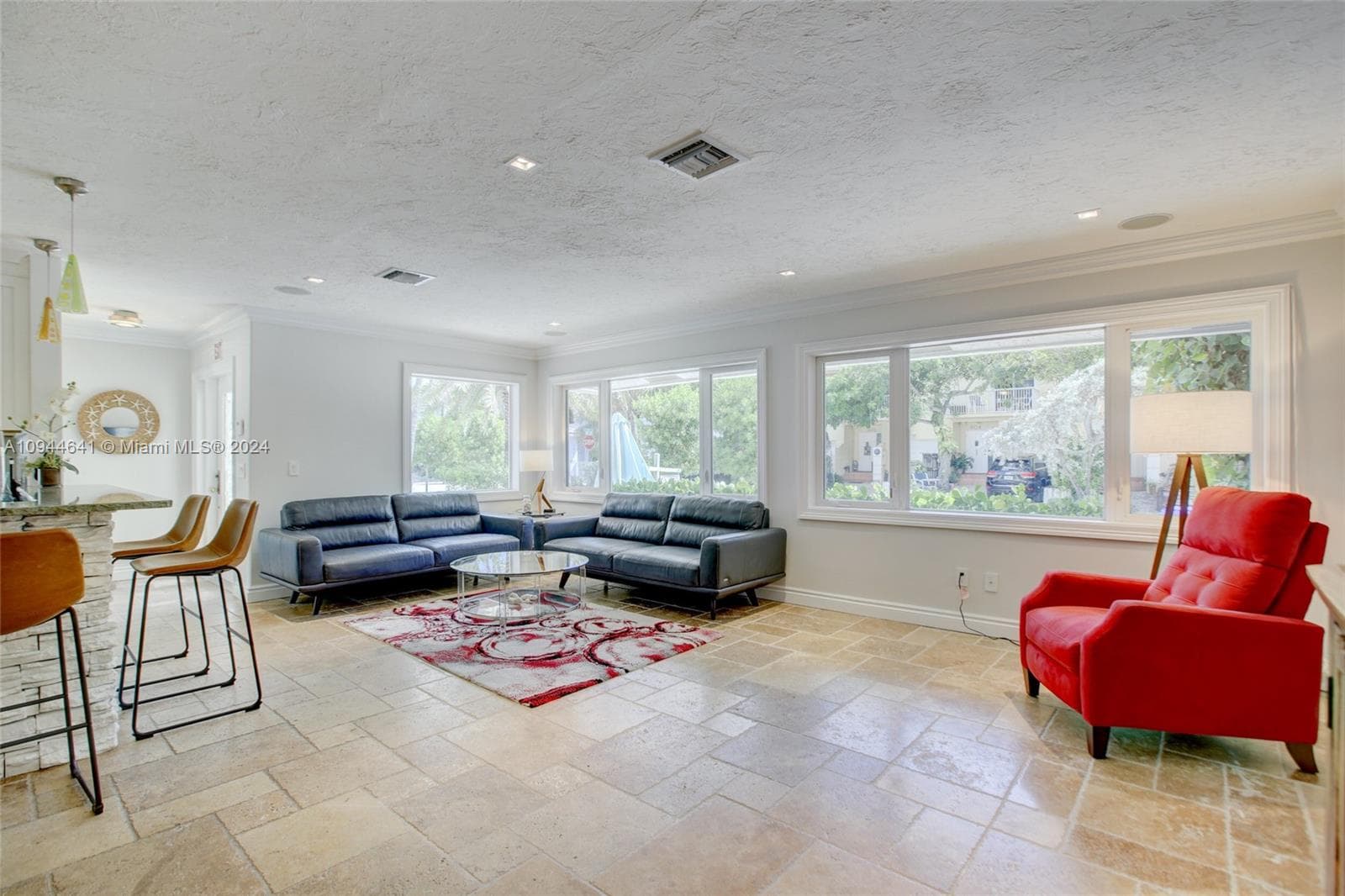 309 Oak St photo 23
