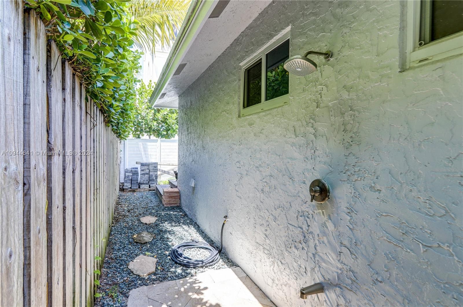 309 Oak St photo 20