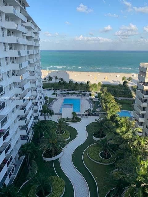 The Decoplage · #1219 in Miami Beach - Photo 12