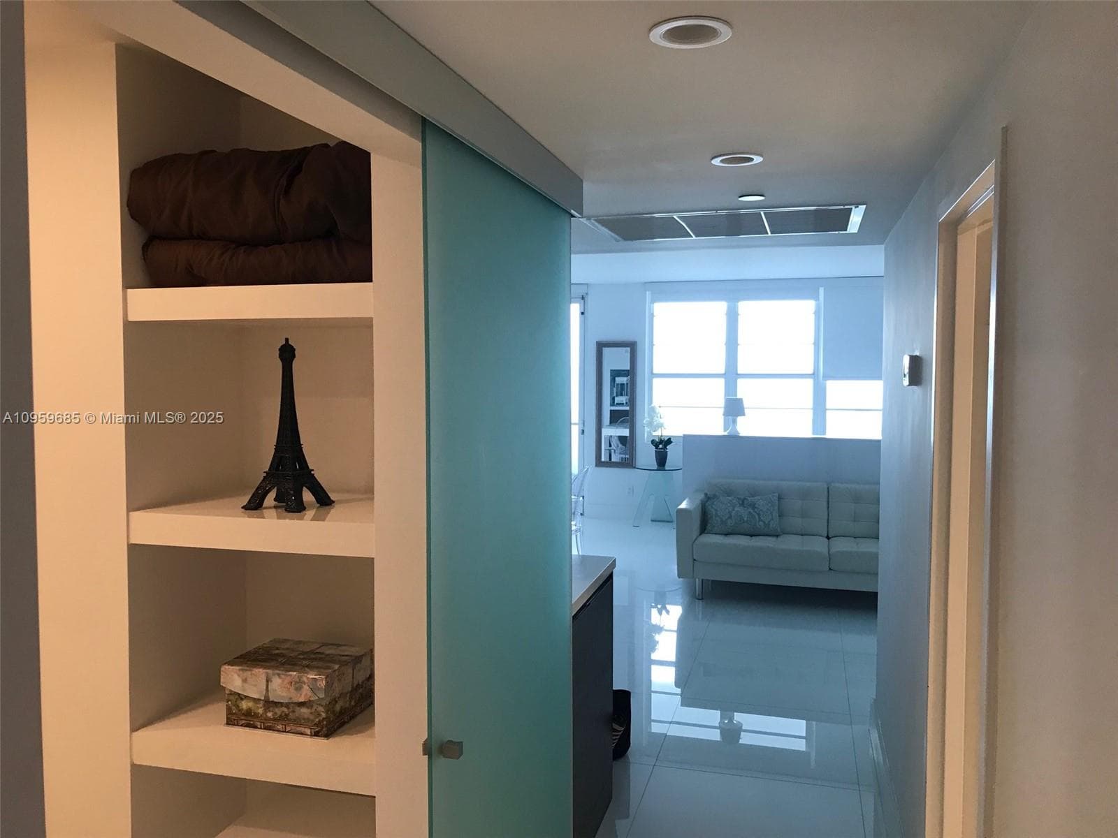 The Decoplage · #719 in Miami Beach - Photo 11