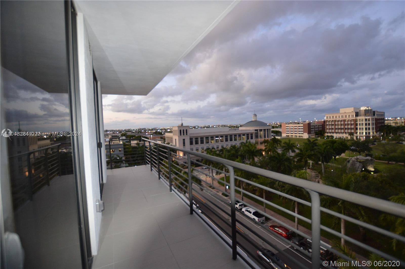 5350 PARK CONDO · #613 in Doral - Photo 4