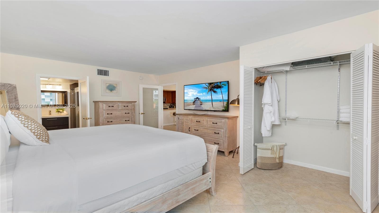 Roney Palace · #301 in Miami Beach - Photo 15