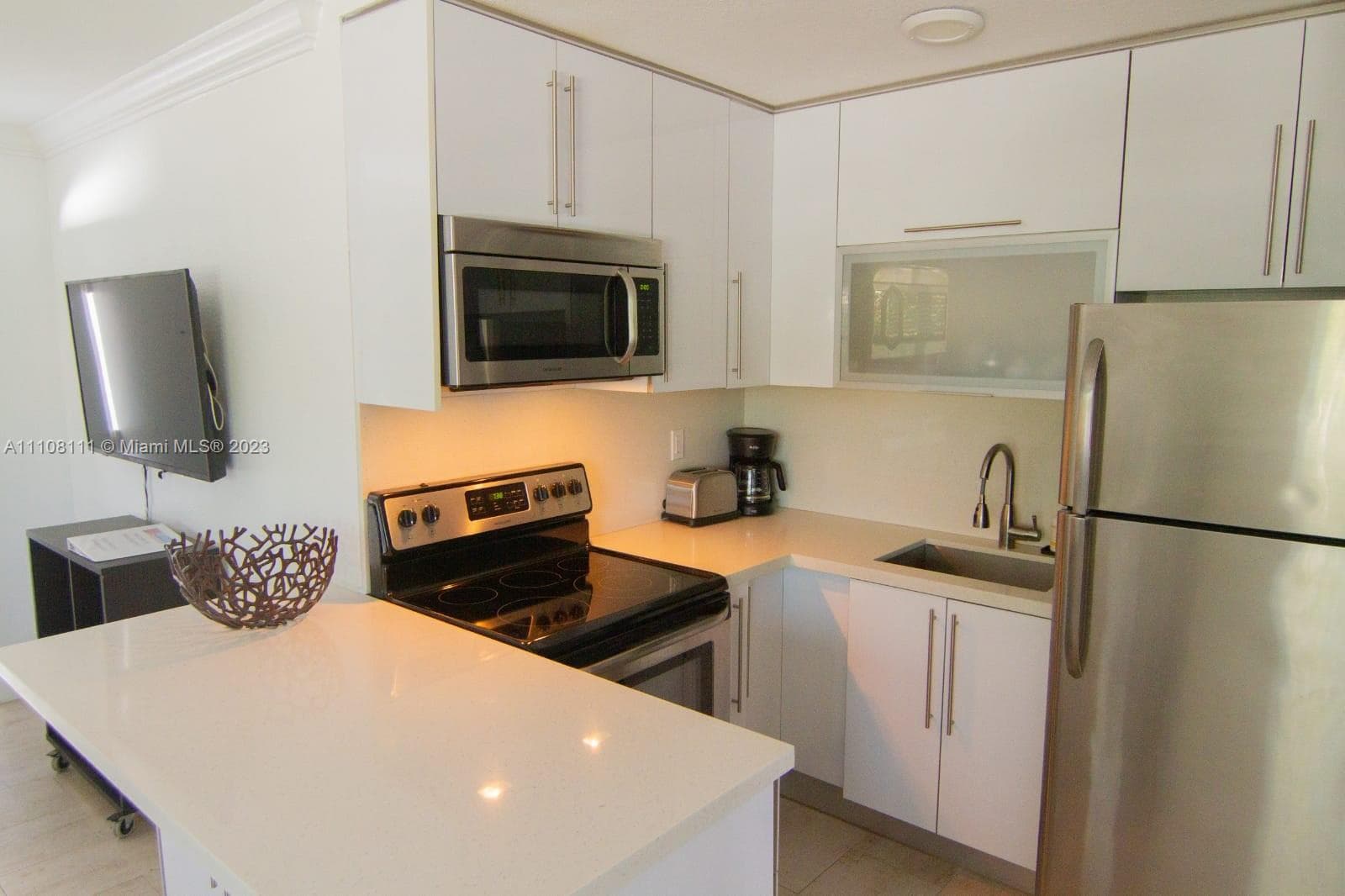 HIBISCUS SOUTH CONDO · #3A in Miami Beach - Photo 8