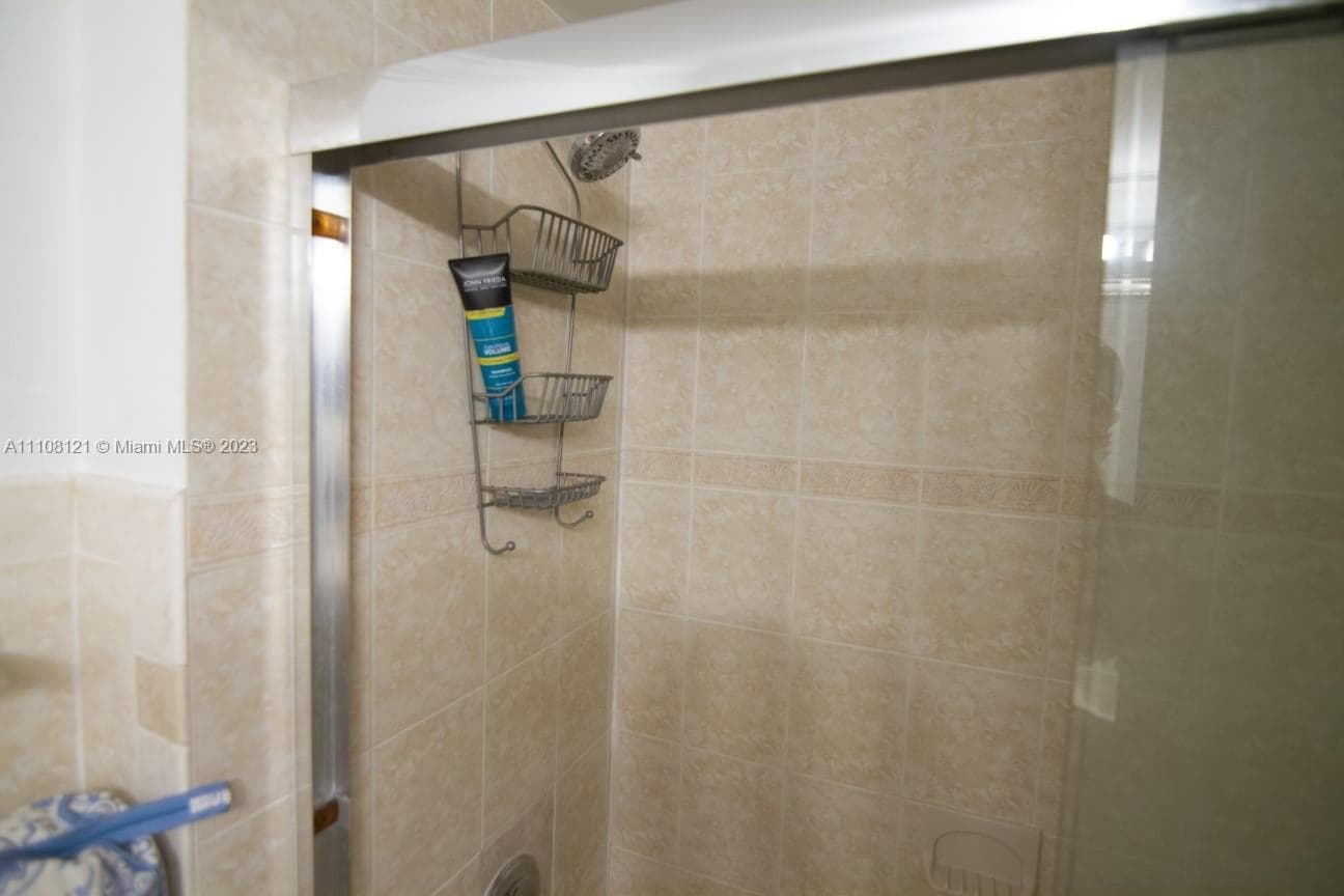 HIBISCUS SOUTH CONDO · #1B in Miami Beach - Photo 8