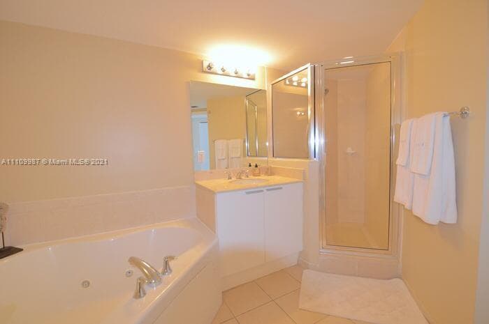 La Perla · #1509 in Sunny Isles Beach - Photo 16