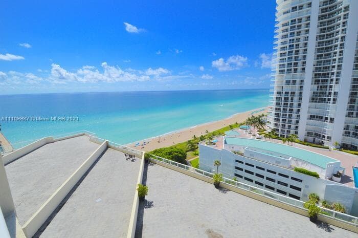 La Perla · #1509 in Sunny Isles Beach - Photo 20