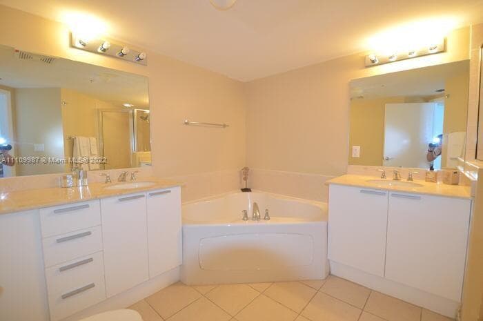 La Perla · #1509 in Sunny Isles Beach - Photo 15