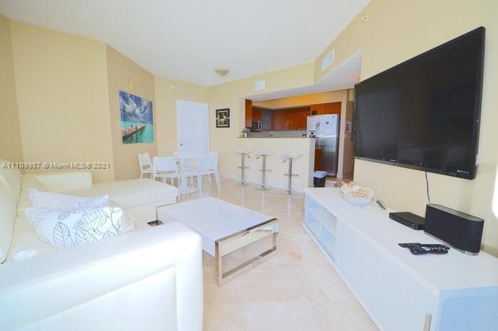 La Perla · #1509 in Sunny Isles Beach - Photo 11
