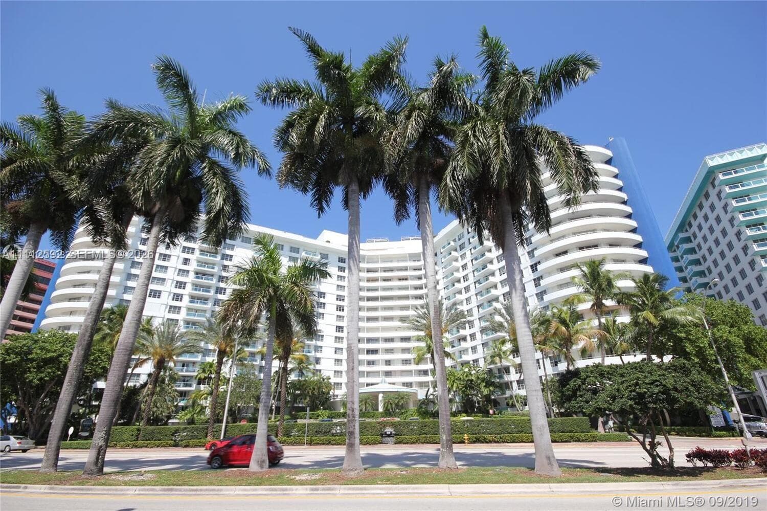 Seacoast 5151 · #210 in Miami Beach - Photo 2
