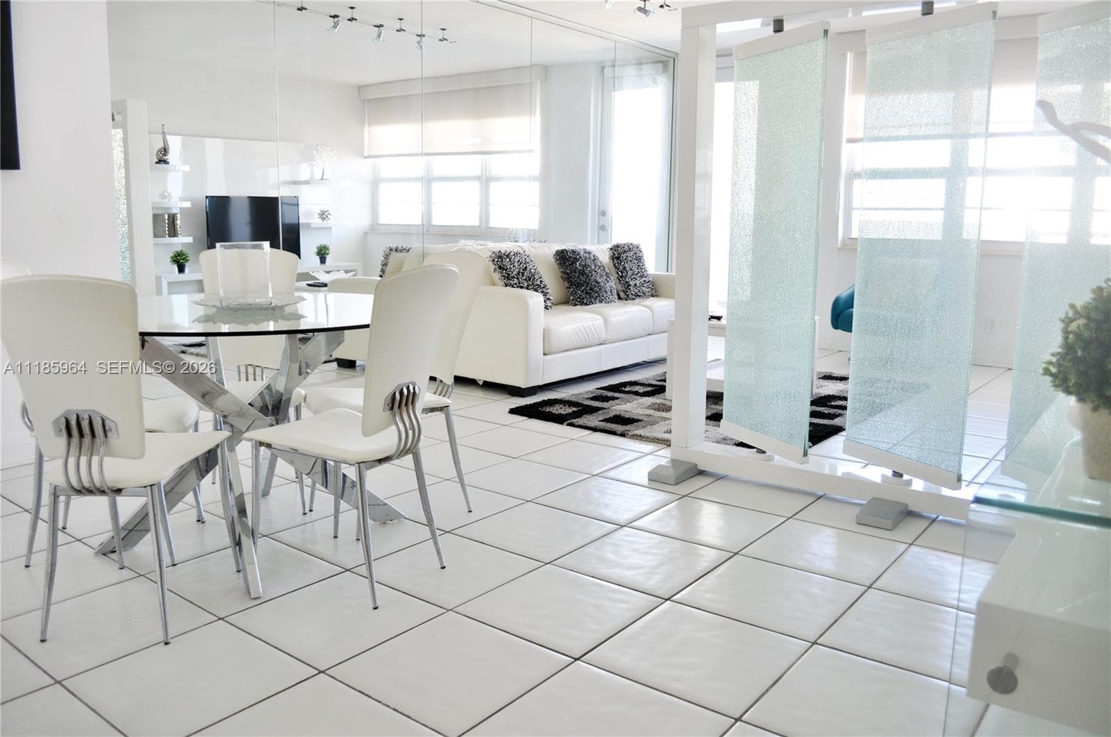 The Decoplage · #910 in Miami Beach - Photo 3