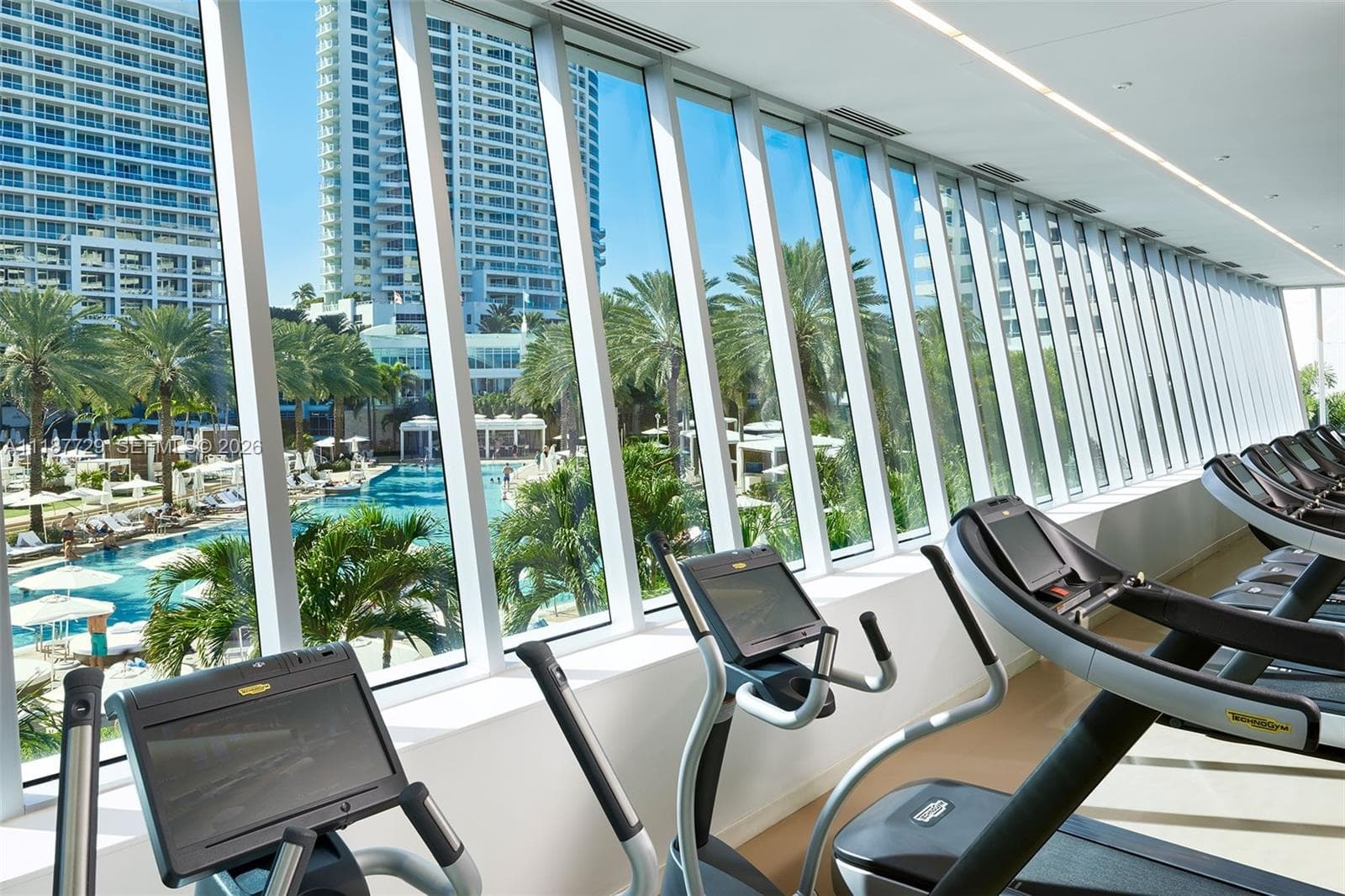 Fontainebleau Tresor · #1117 in Miami Beach - Photo 40
