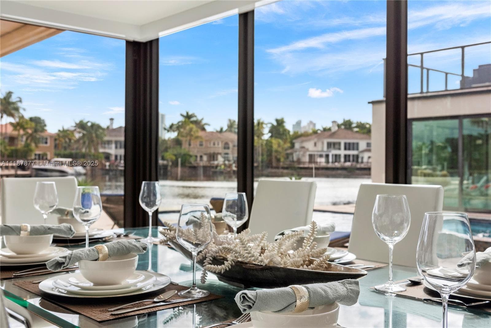 Skyline side dining indoor outdoor flow