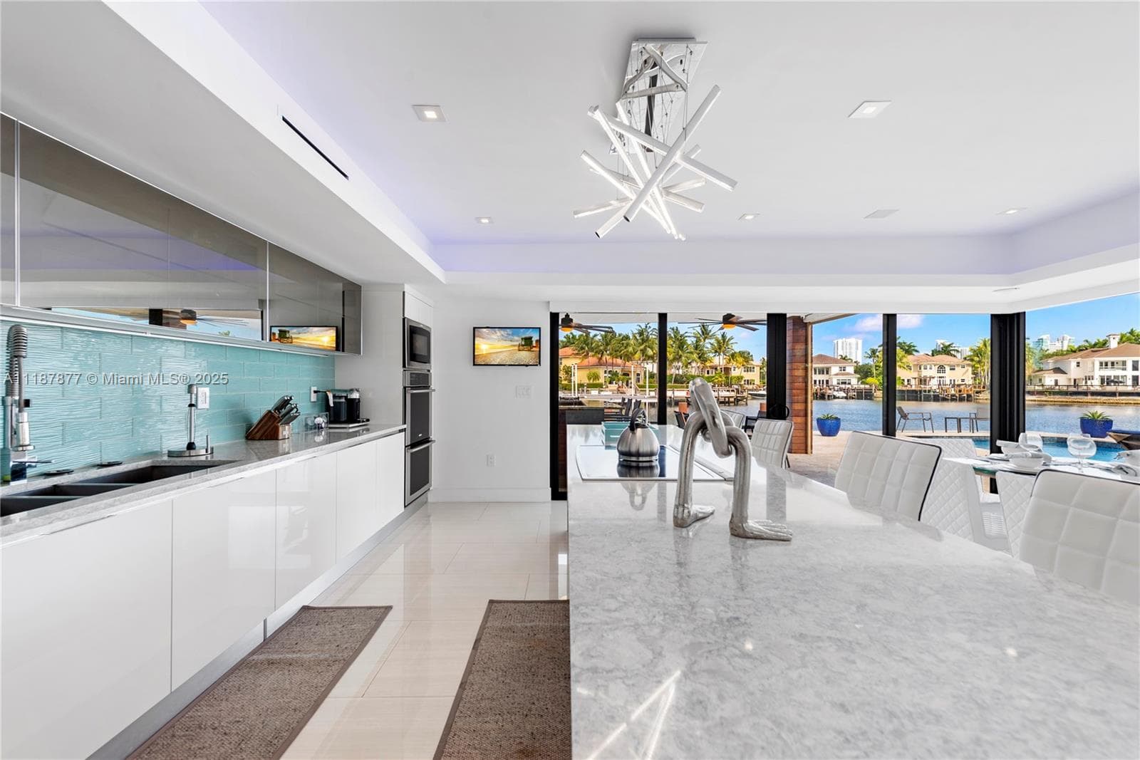 Glam dining glows from day to night