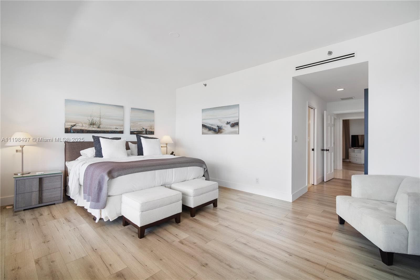 Seaside Village · #19234 in Fisher Island - Photo 23