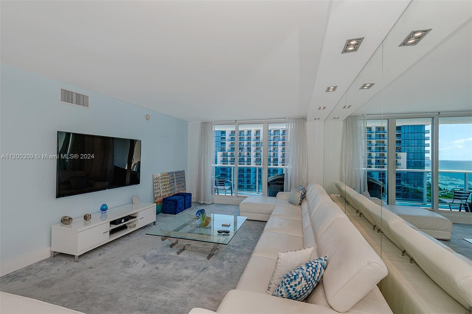 Roney Palace · #1506 in Miami Beach - Photo 7