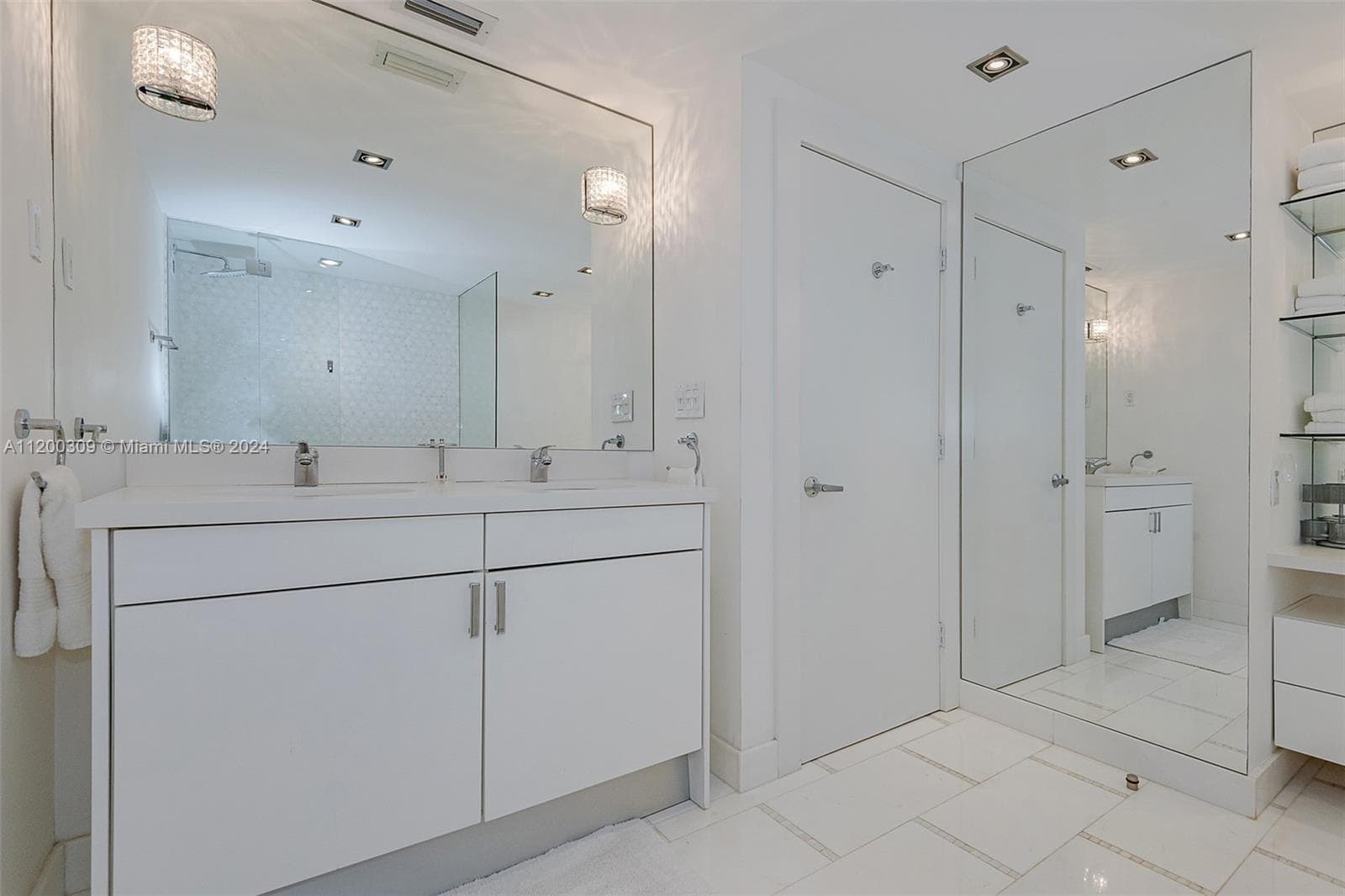 Roney Palace · #1506 in Miami Beach - Photo 18