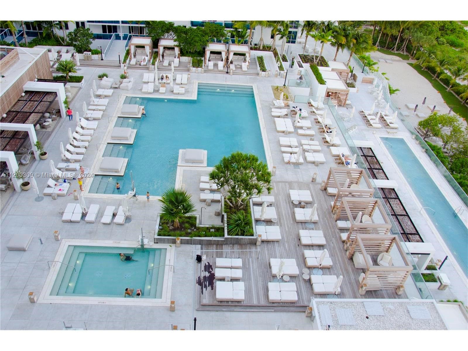 Roney Palace · #1506 in Miami Beach - Photo 44