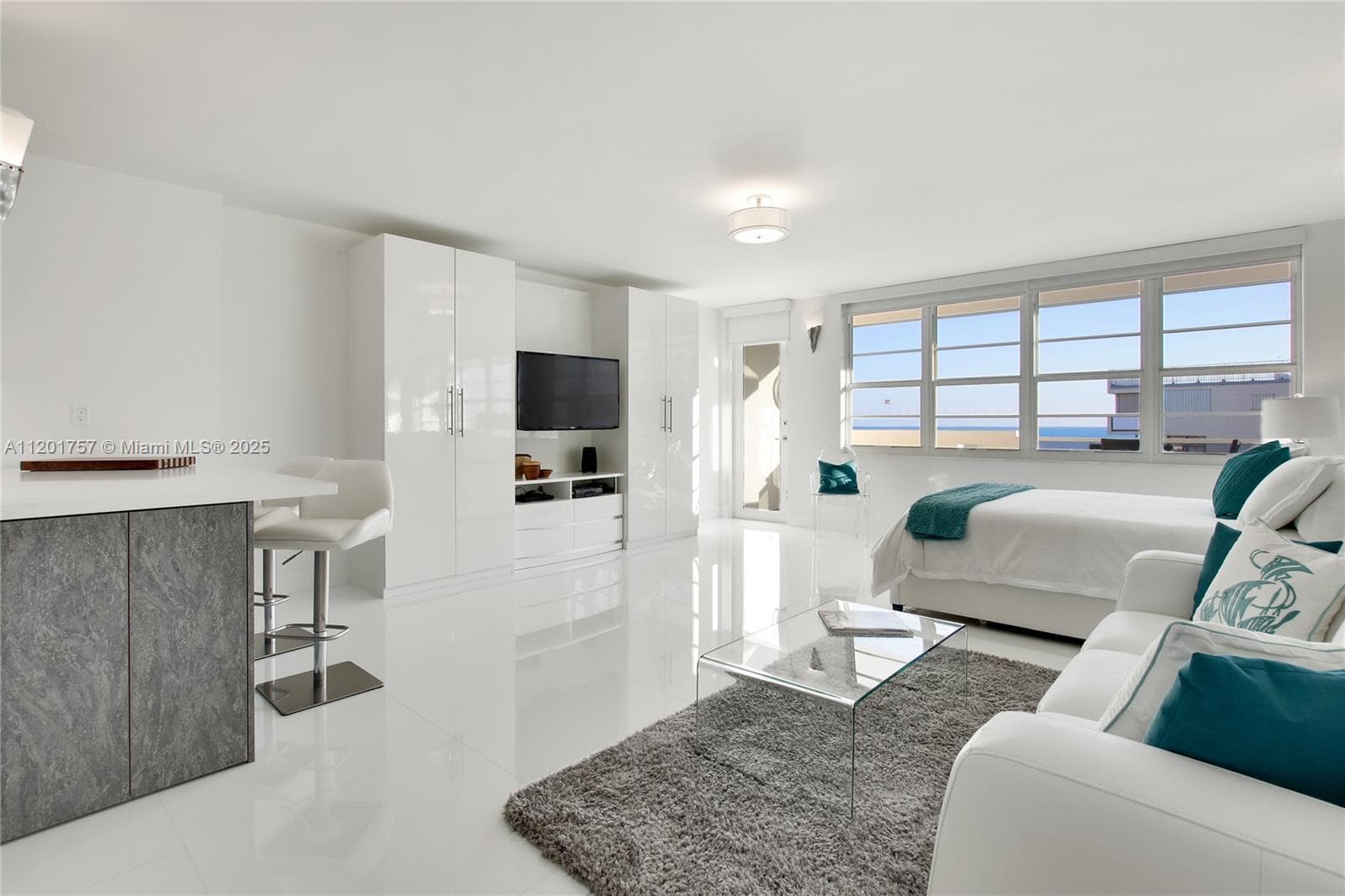 The Decoplage · #940 in Miami Beach - Photo 16