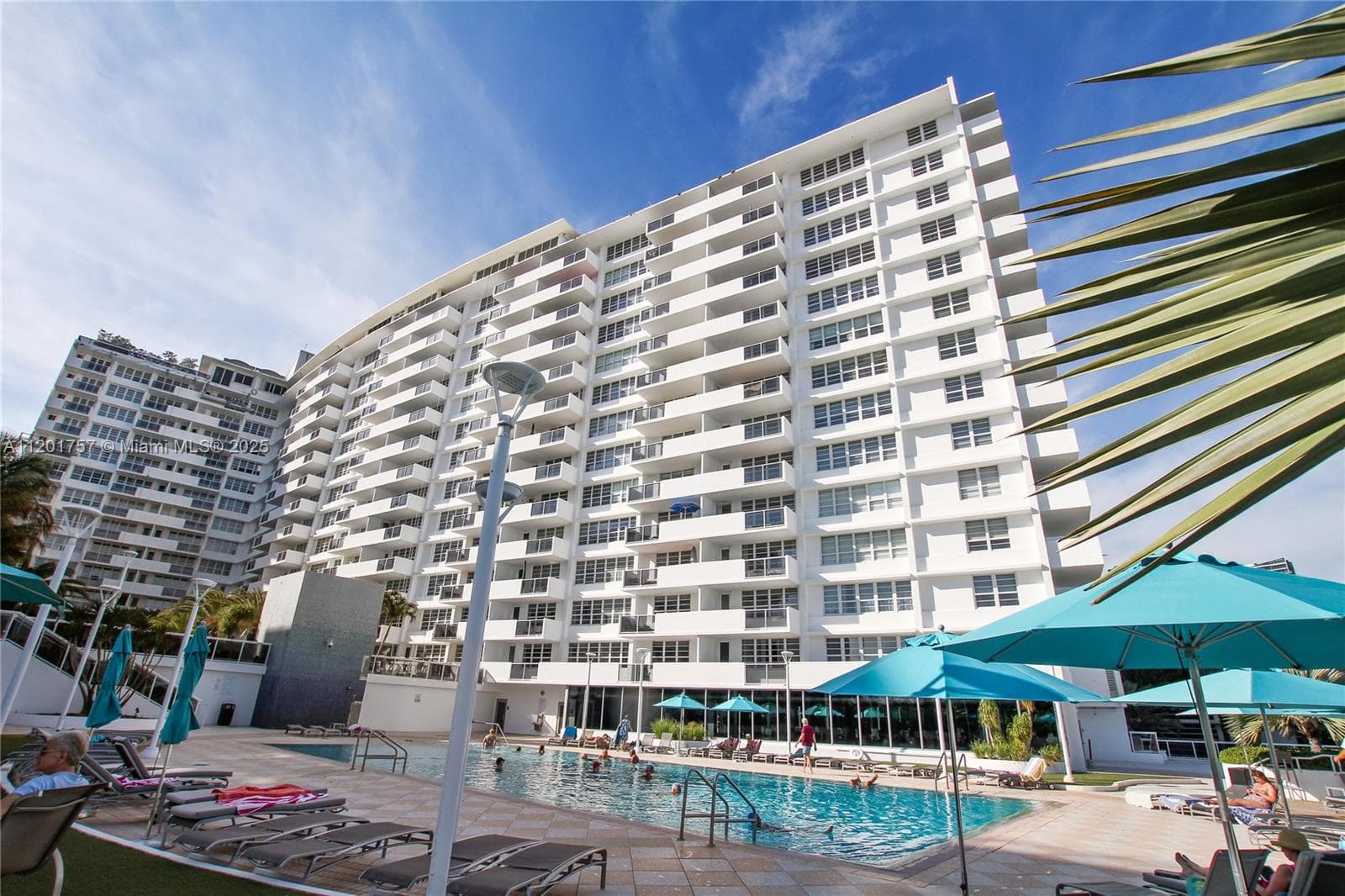 The Decoplage · #940 in Miami Beach - Photo 26