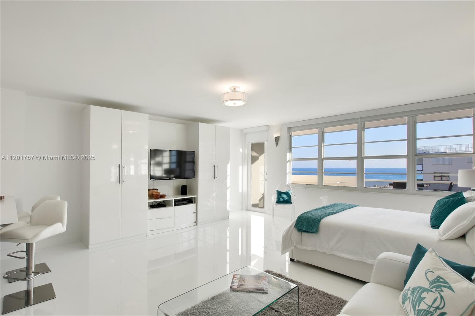 The Decoplage · #940 in Miami Beach - Photo 18