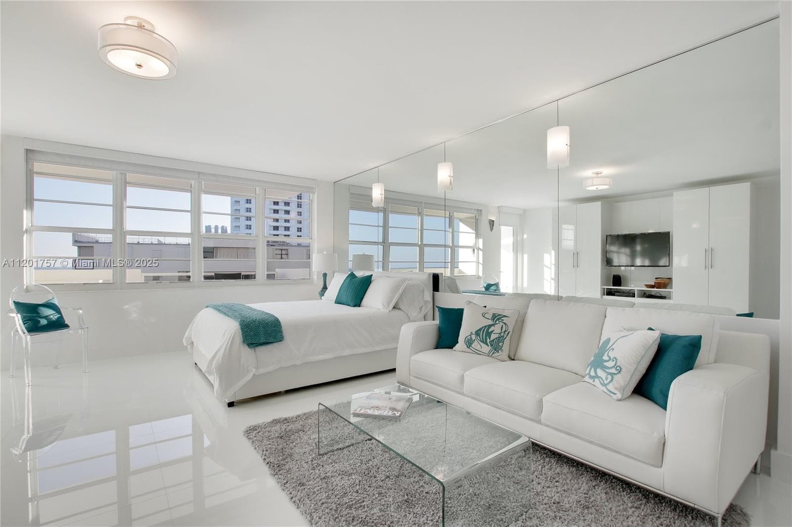 The Decoplage · #940 in Miami Beach - Photo 19