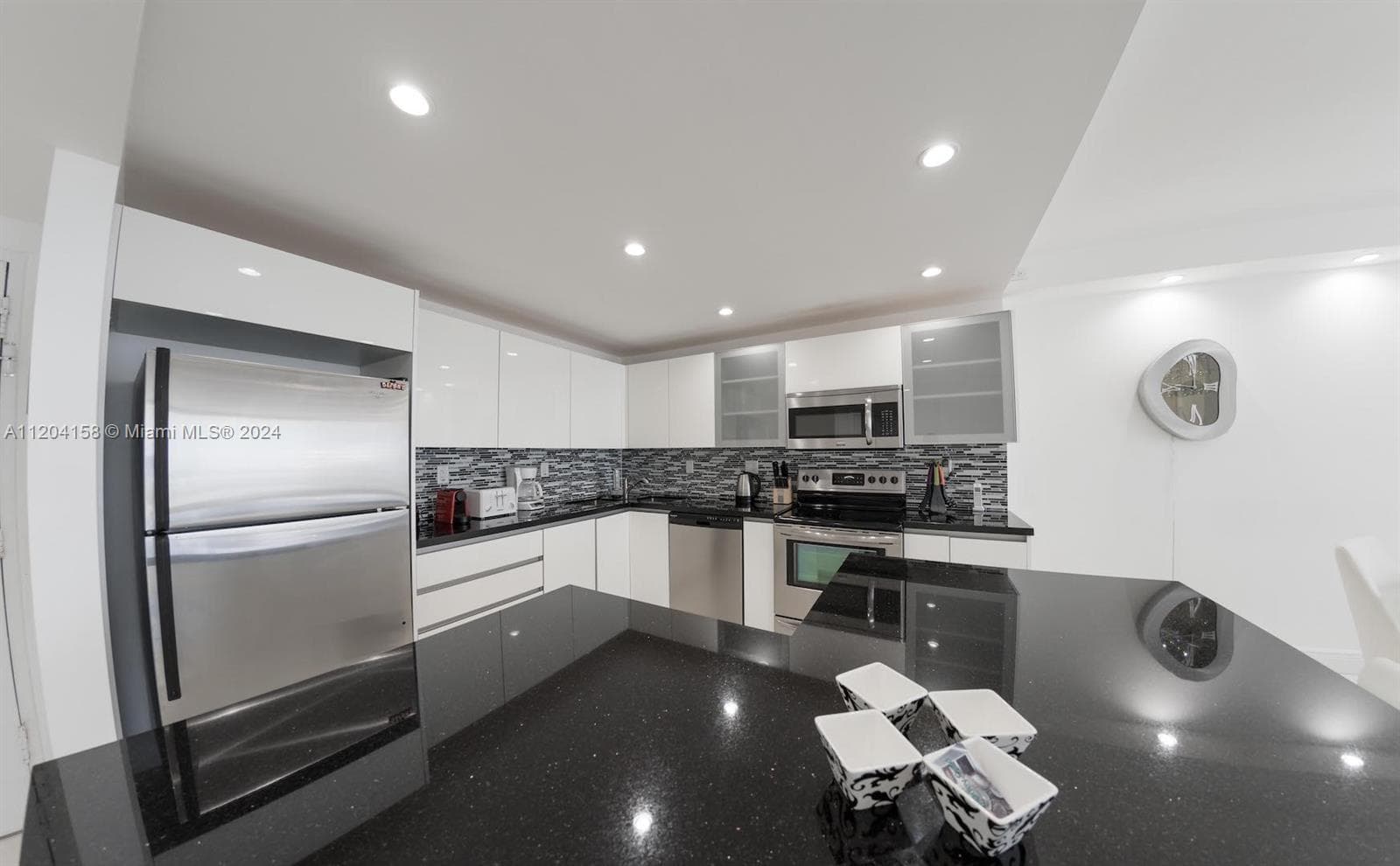 The Pavilion · #1603 in Miami Beach - Photo 10
