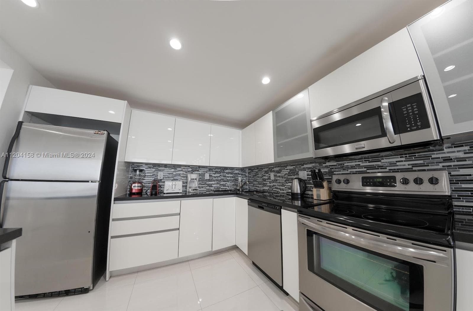 The Pavilion · #1603 in Miami Beach - Photo 11