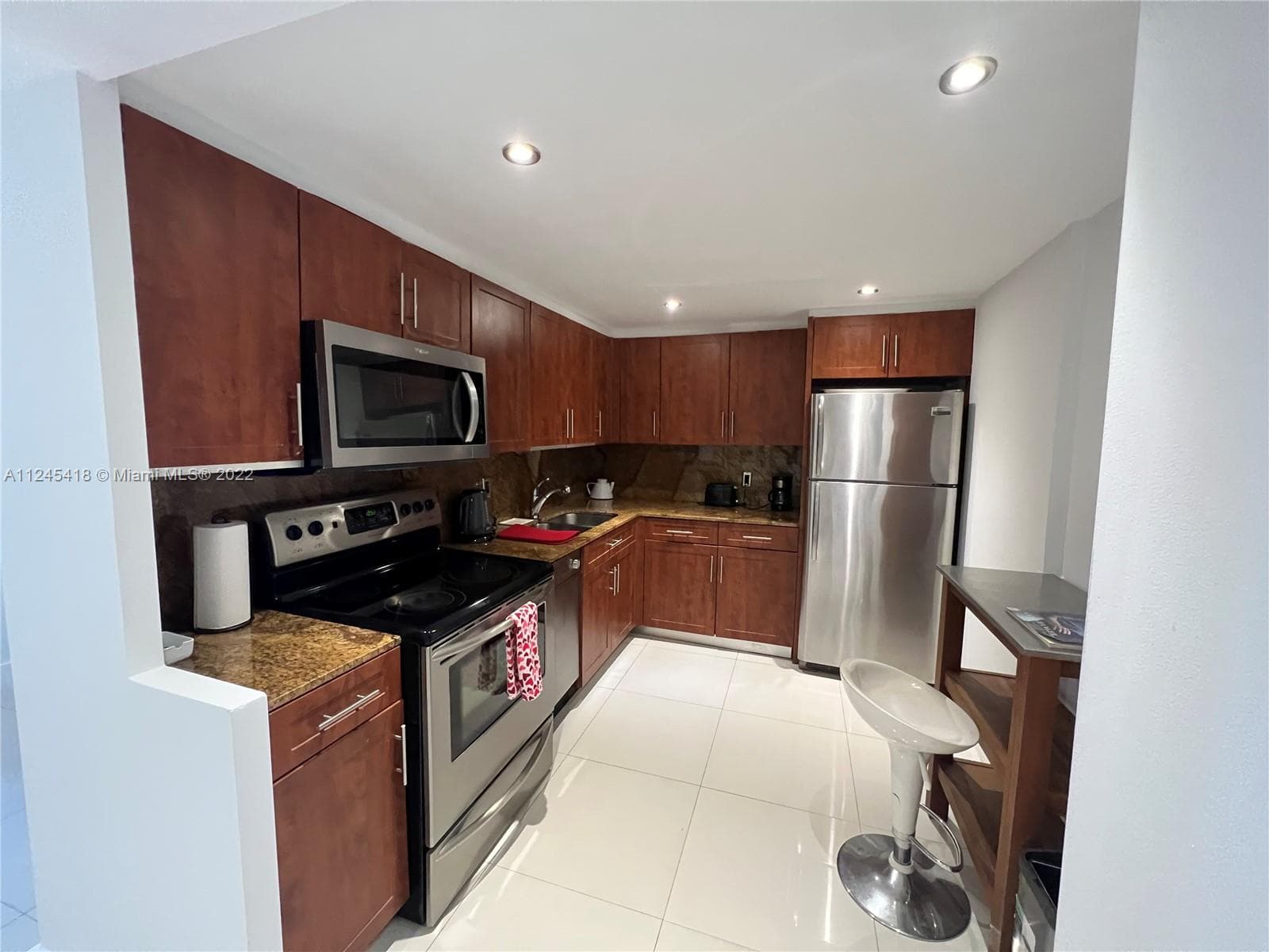 Seacoast 5151 · #309 in Miami Beach - Photo 2