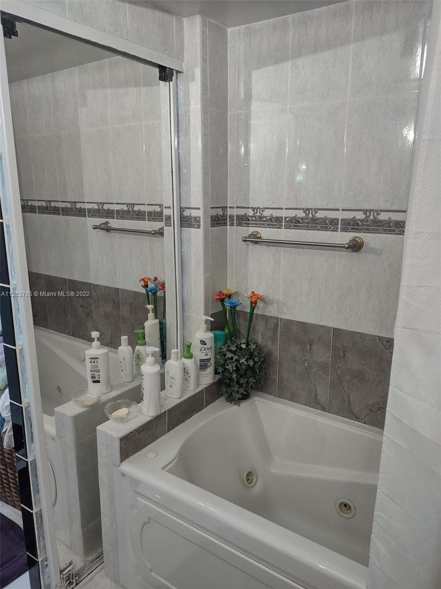 Mimosa Condo · #107 in Miami Beach - Photo 11