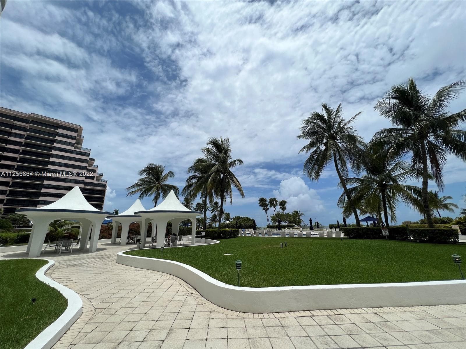 Seacoast 5151 · #1711 in Miami Beach - Photo 26