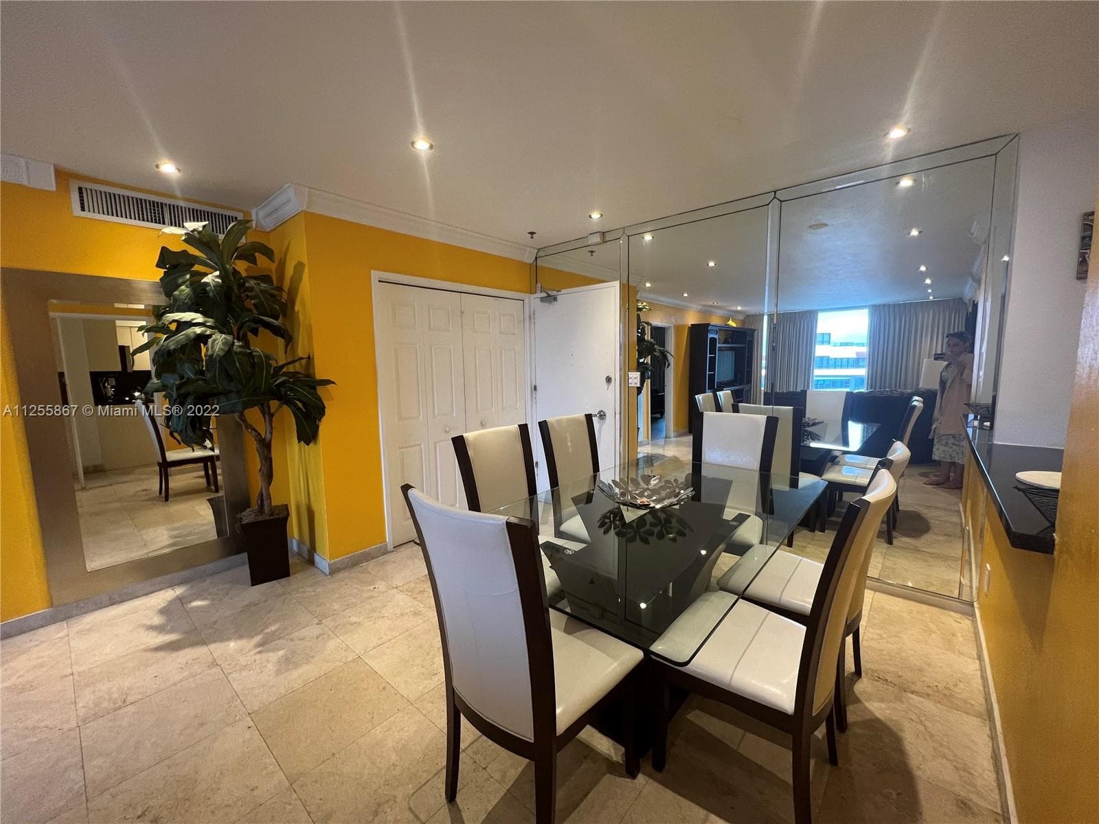 Seacoast 5151 · #1711 in Miami Beach - Photo 4
