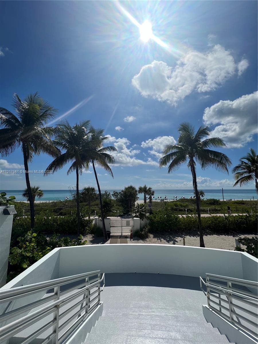 Seacoast 5151 · #725 in Miami Beach - Photo 16