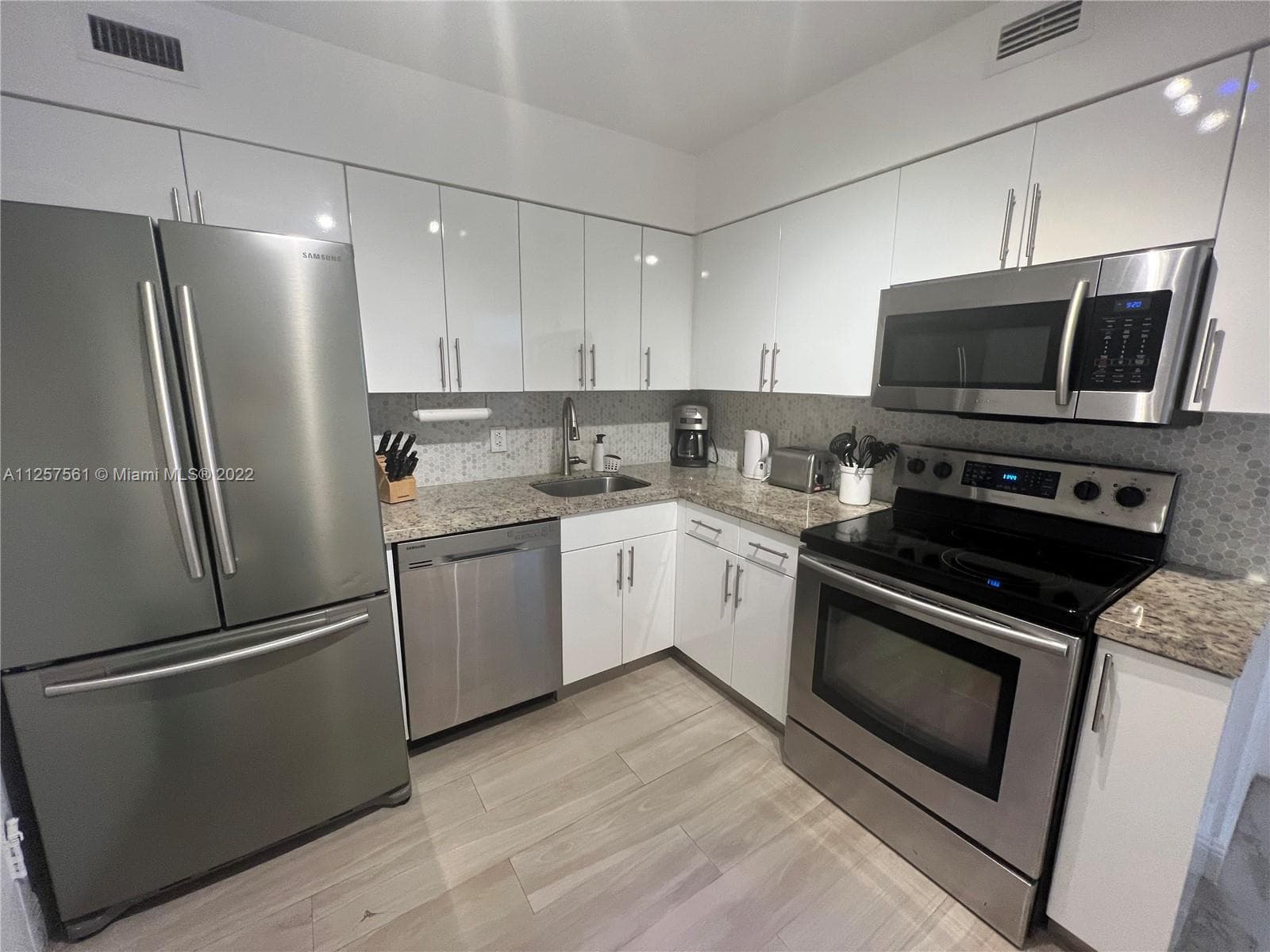 Seacoast 5151 · #725 in Miami Beach - Photo 5