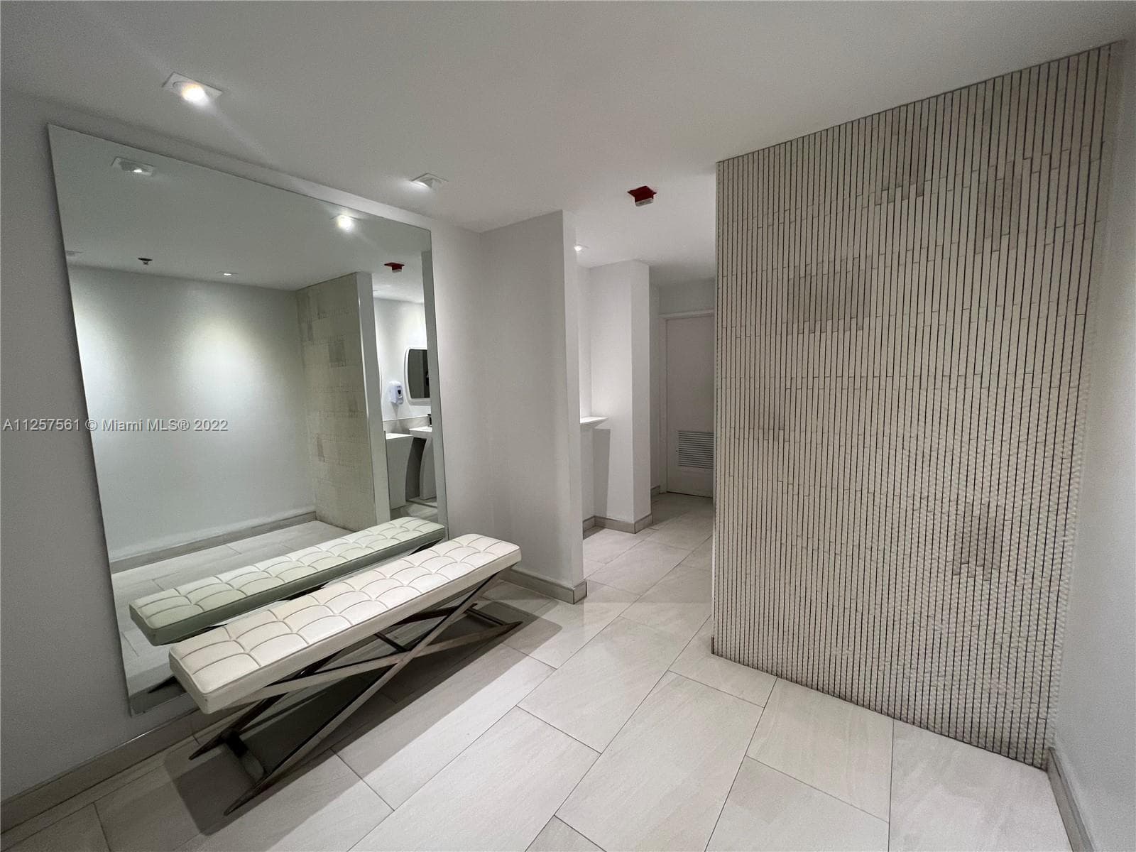 Seacoast 5151 · #725 in Miami Beach - Photo 30