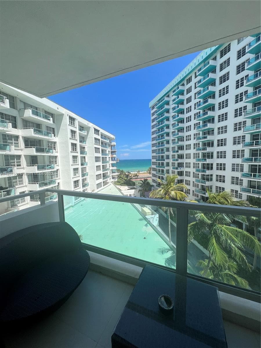 Seacoast 5151 · #725 in Miami Beach - Photo 11