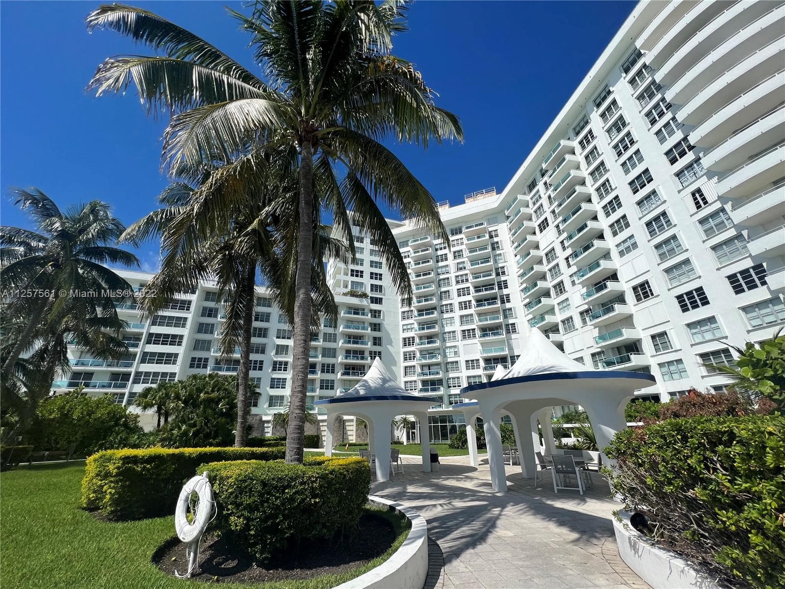 Seacoast 5151 · #725 in Miami Beach - Photo 19
