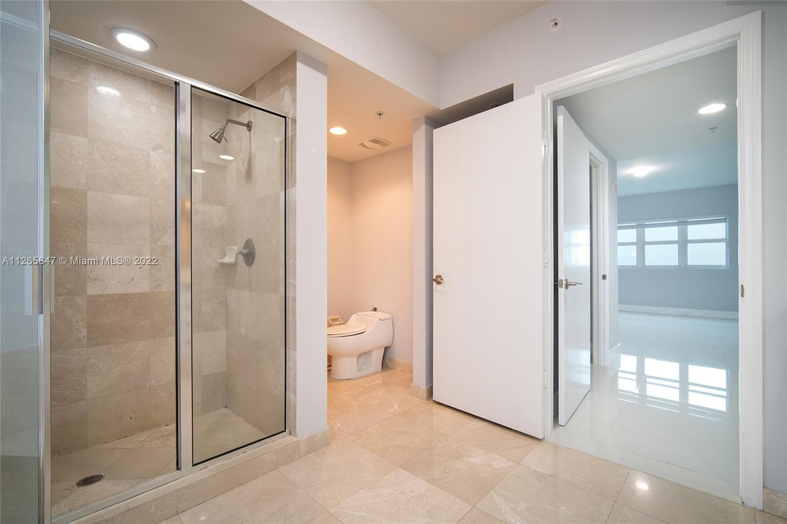 THE OAKS I CONDO · #1203 in North Miami - Photo 21
