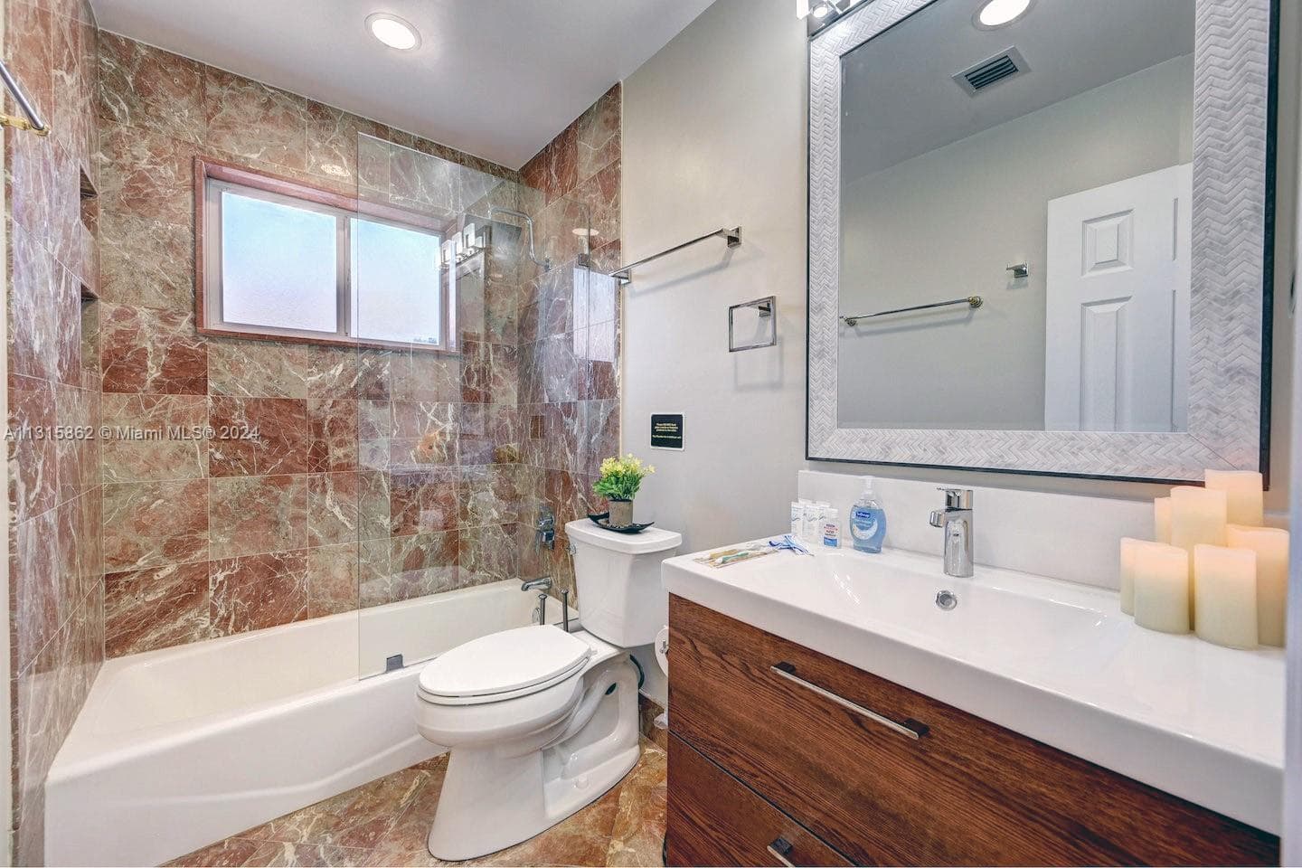 1307 Rodman St photo 33