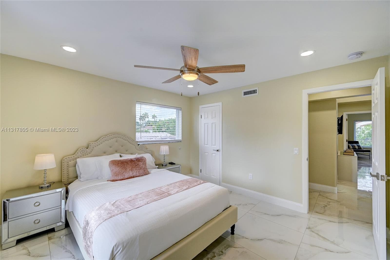1109 Hollywood Blvd photo 46