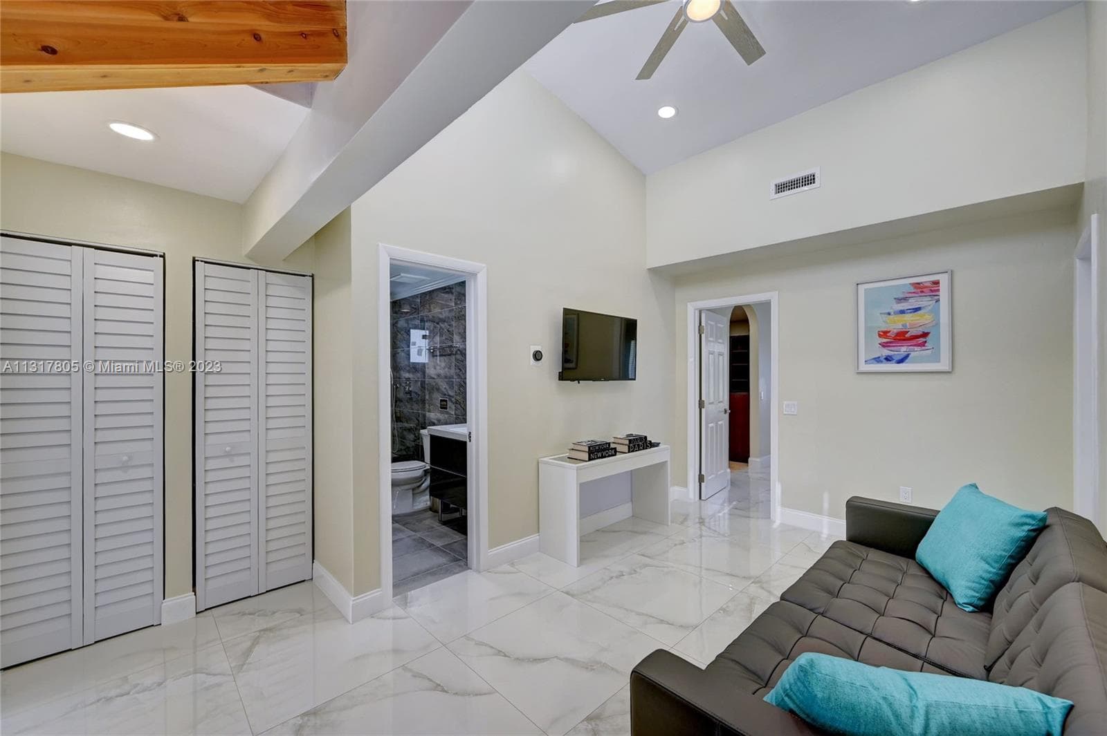 1109 Hollywood Blvd photo 41
