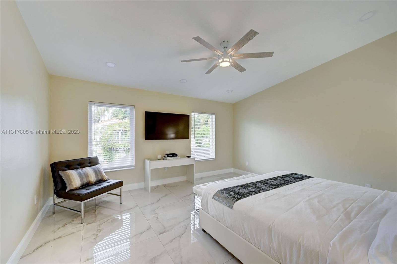 1109 Hollywood Blvd photo 51