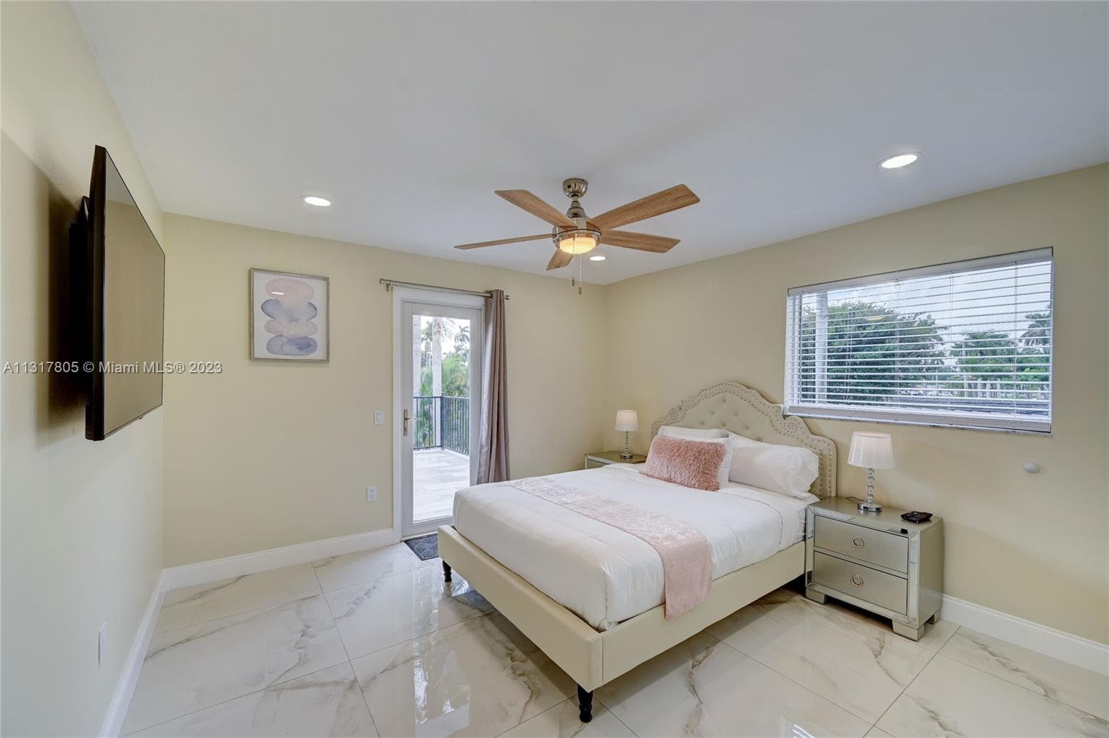 1109 Hollywood Blvd photo 44
