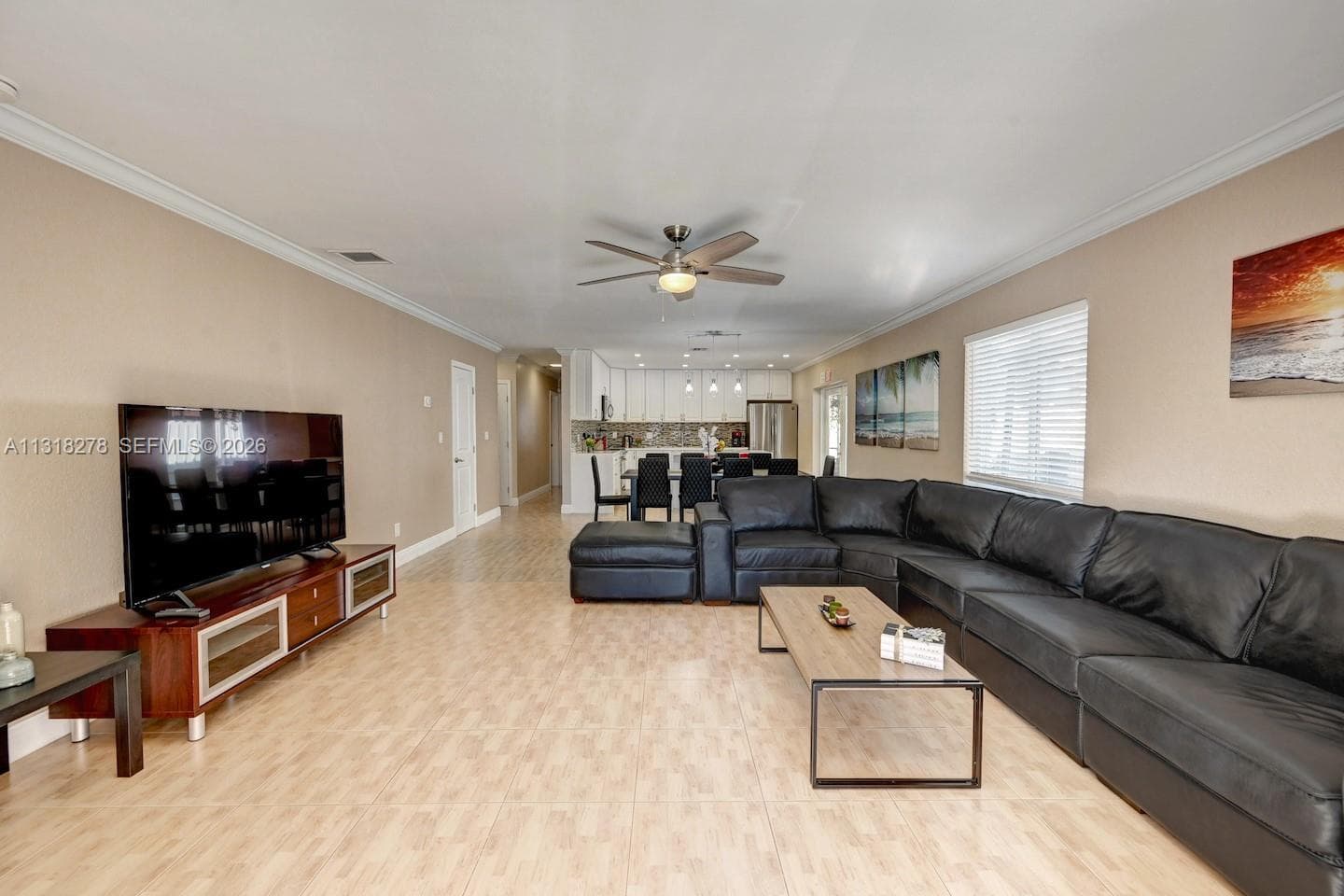 825 Harrison St photo 4